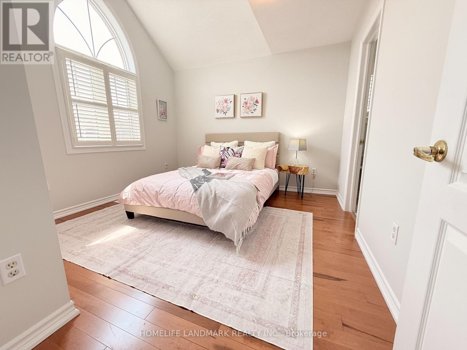 18 The Queensway, Barrie, Ontario  L4M 7H6 - Photo 36 - S12506036