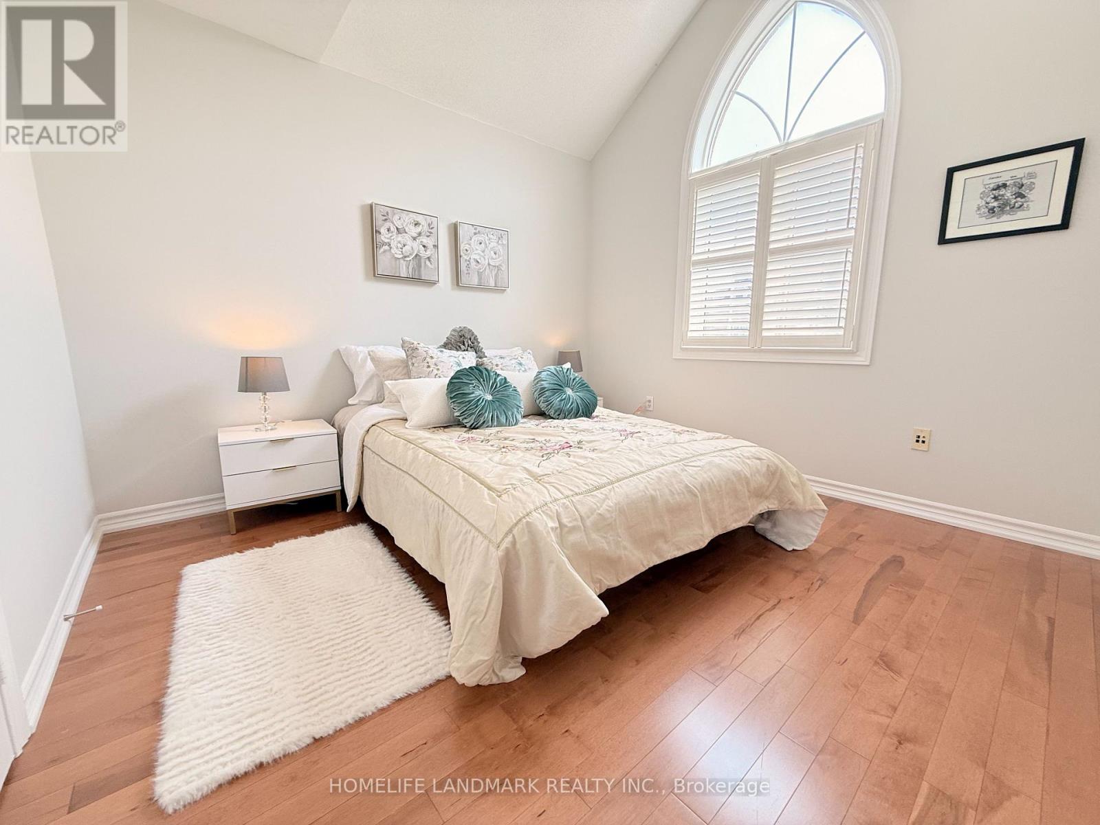 18 The Queensway, Barrie, Ontario  L4M 7H6 - Photo 38 - S12506036