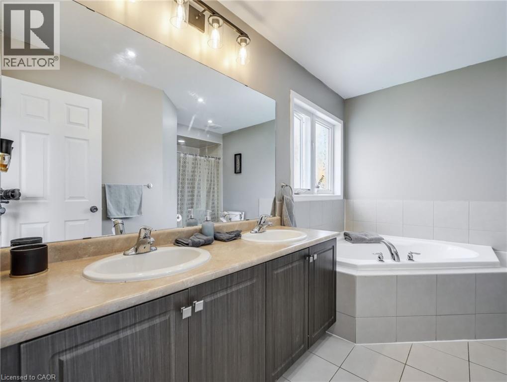 51 Cheevers Road, Brantford, Ontario  N3T 0K3 - Photo 23 - 40785138