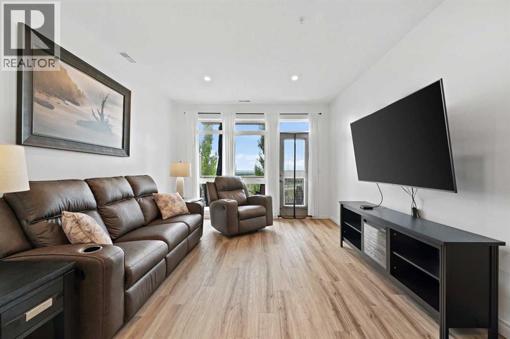 13, 108 Rockyledge View Nw, Calgary, Alberta  T3G 5X2 - Photo 2 - A2265358