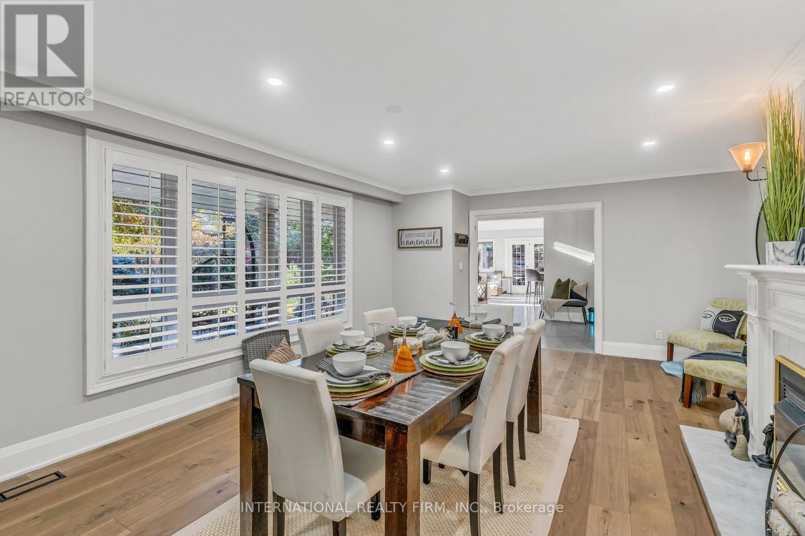 1049 Indian Road, Mississauga, Ontario  L5H 1R6 - Photo 15 - W12506016