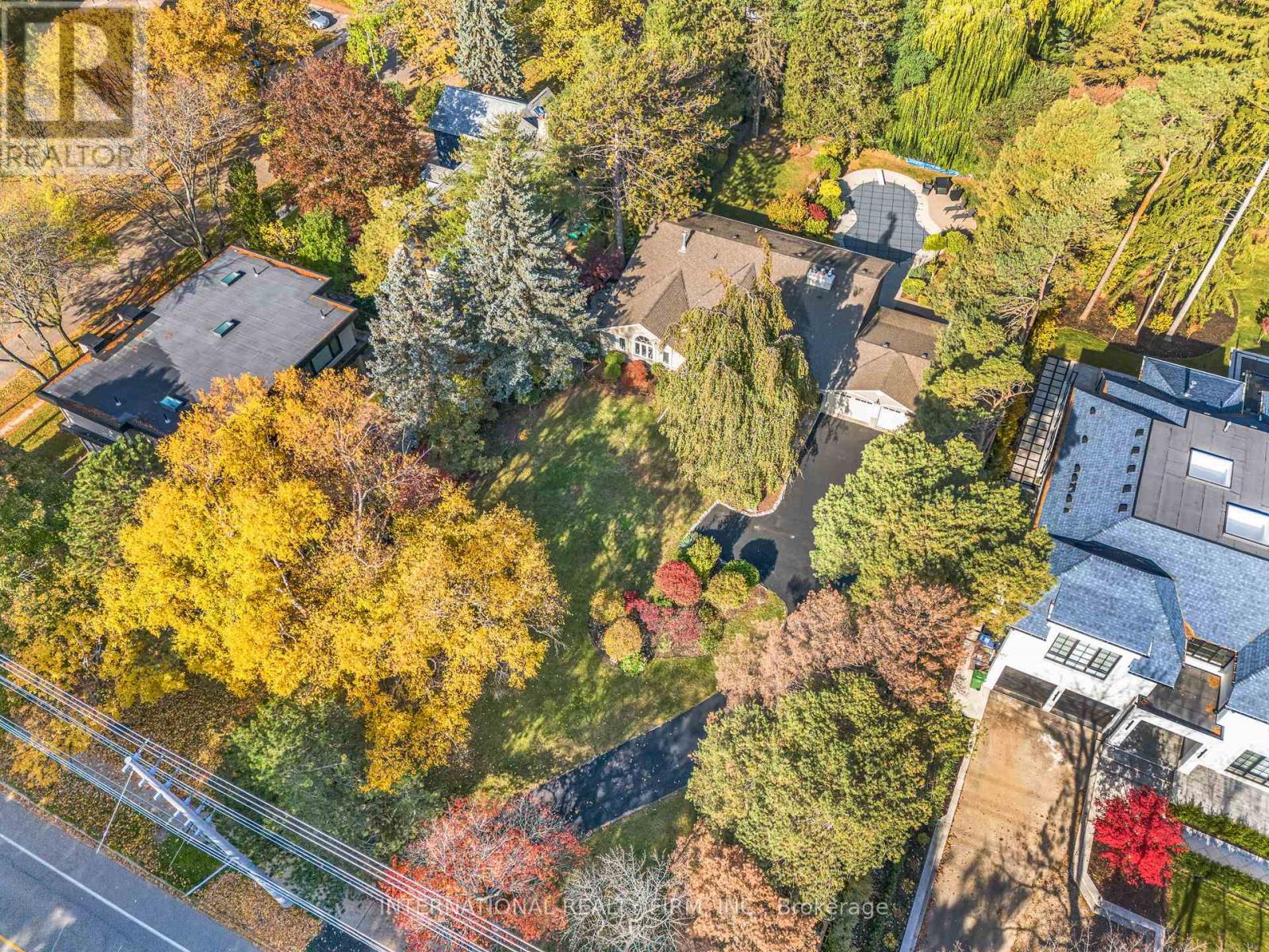 1049 Indian Road, Mississauga, Ontario  L5H 1R6 - Photo 6 - W12506016