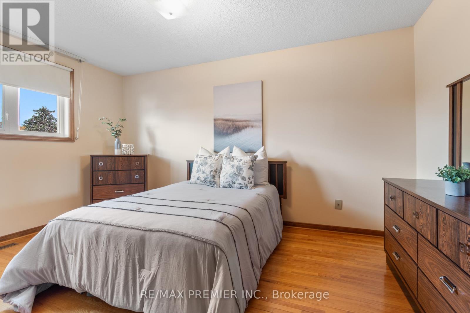 180 Benjamin Boake Trail, Toronto, Ontario  M3J 3C4 - Photo 20 - W12506038