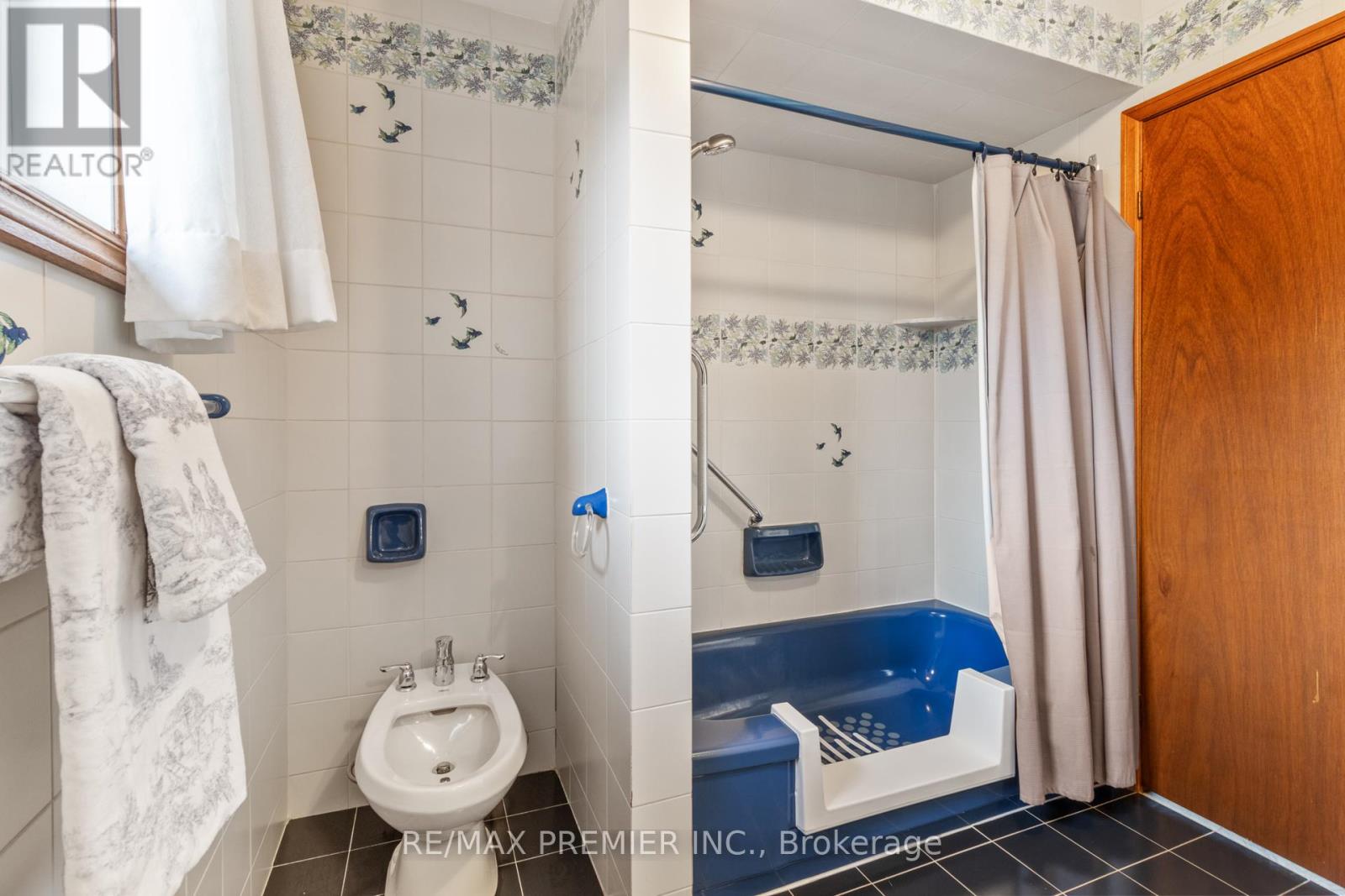 180 Benjamin Boake Trail, Toronto, Ontario  M3J 3C4 - Photo 29 - W12506038