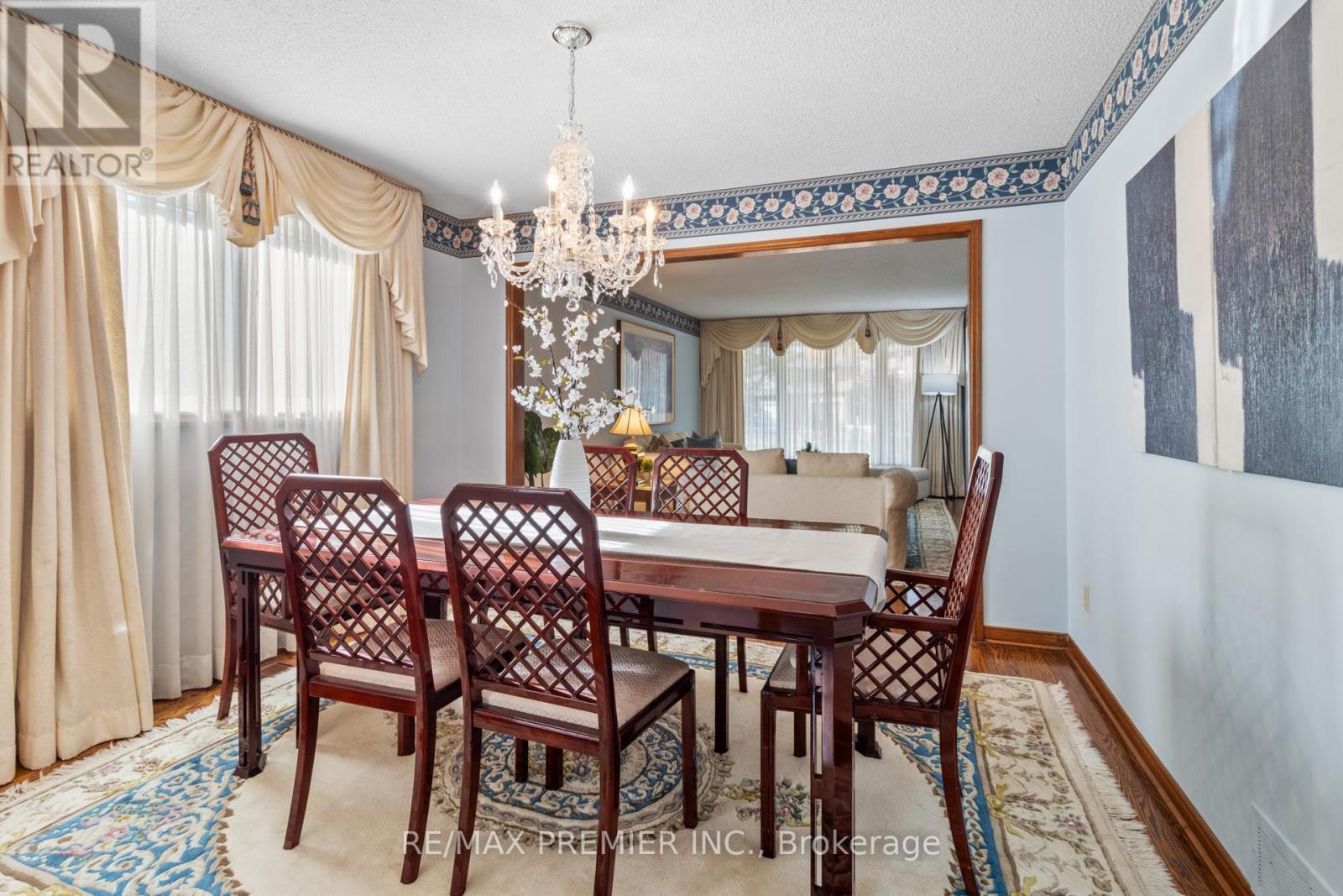 180 Benjamin Boake Trail, Toronto, Ontario  M3J 3C4 - Photo 9 - W12506038