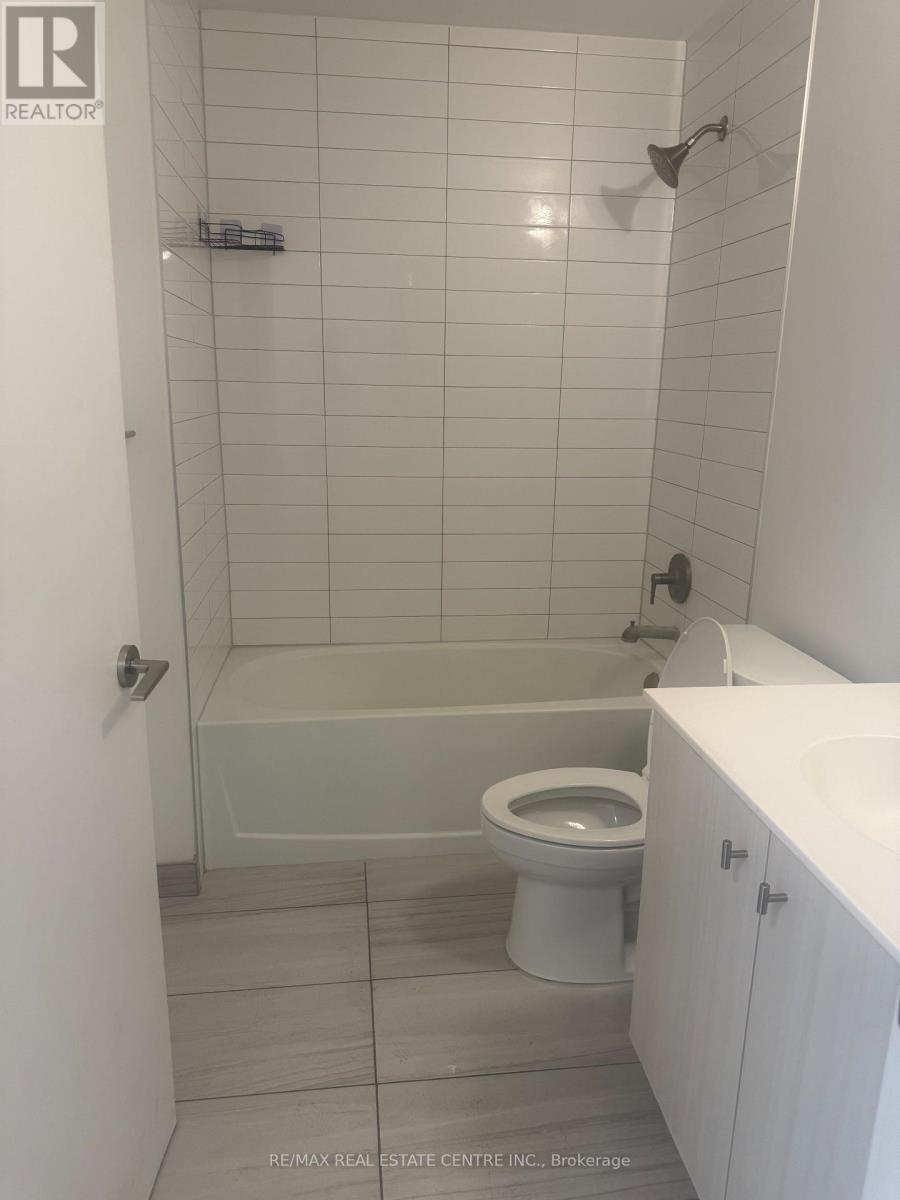 2710 - 15 Wellington Street S, Kitchener, Ontario  N2G 0E4 - Photo 17 - X12506024