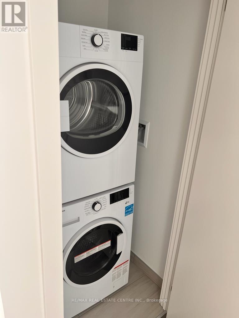 2710 - 15 Wellington Street S, Kitchener, Ontario  N2G 0E4 - Photo 25 - X12506024