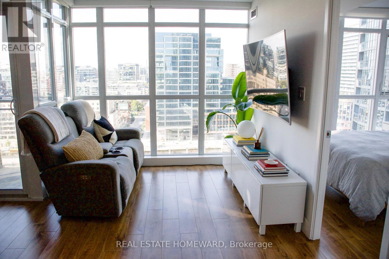 1907 - 151 Dan Leckie Way, Toronto, Ontario  M5V 4B2 - Photo 5 - C12506096