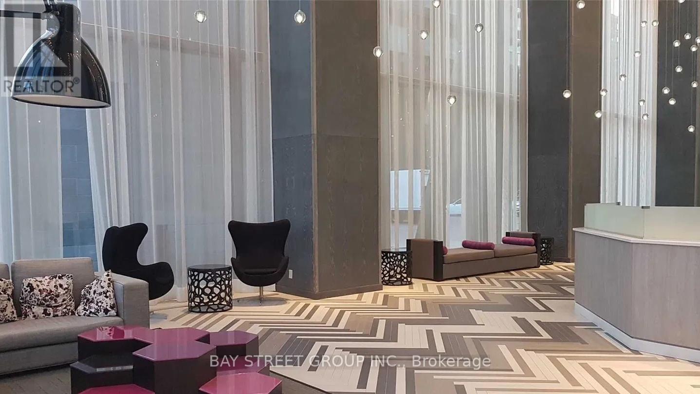 911 - 1080 Bay Street, Toronto, Ontario  M5S 0A5 - Photo 2 - C12506100