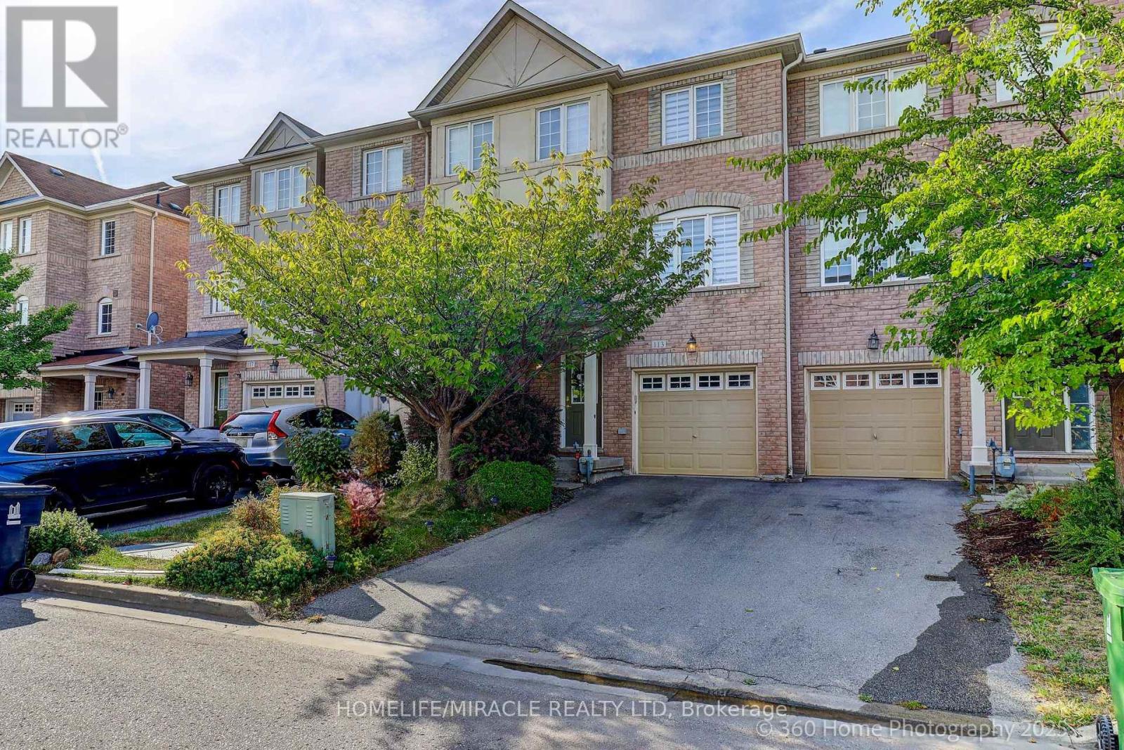 113 WILKES CRESCENT, Toronto, Ontario
