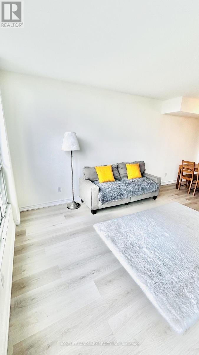 2205 - 750 Bay Street, Toronto, Ontario  M5G 1N6 - Photo 6 - C12501222