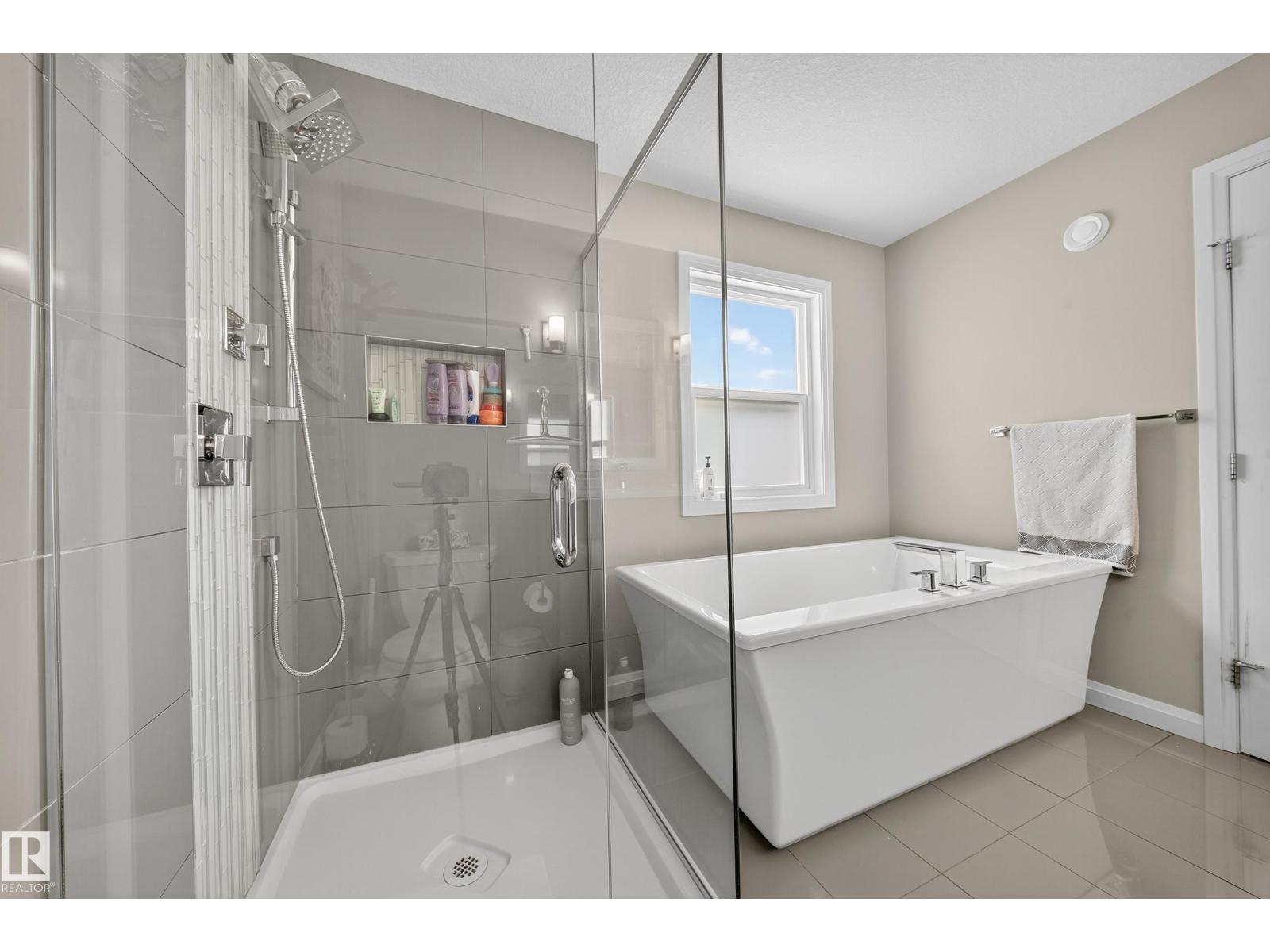 1377 Secord Landing Ld Nw Nw, Edmonton, Alberta  T5T 5W7 - Photo 37 - E4464624