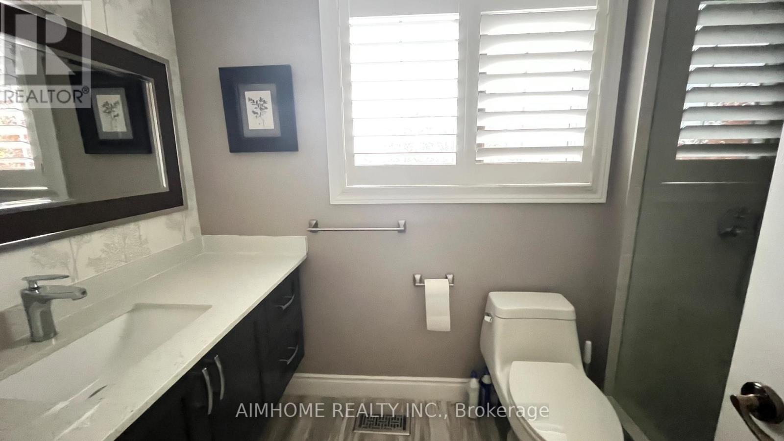 Main And Upper - 881 Knotty Pine Grove, Mississauga, Ontario  L5W 1K2 - Photo 12 - W12506112