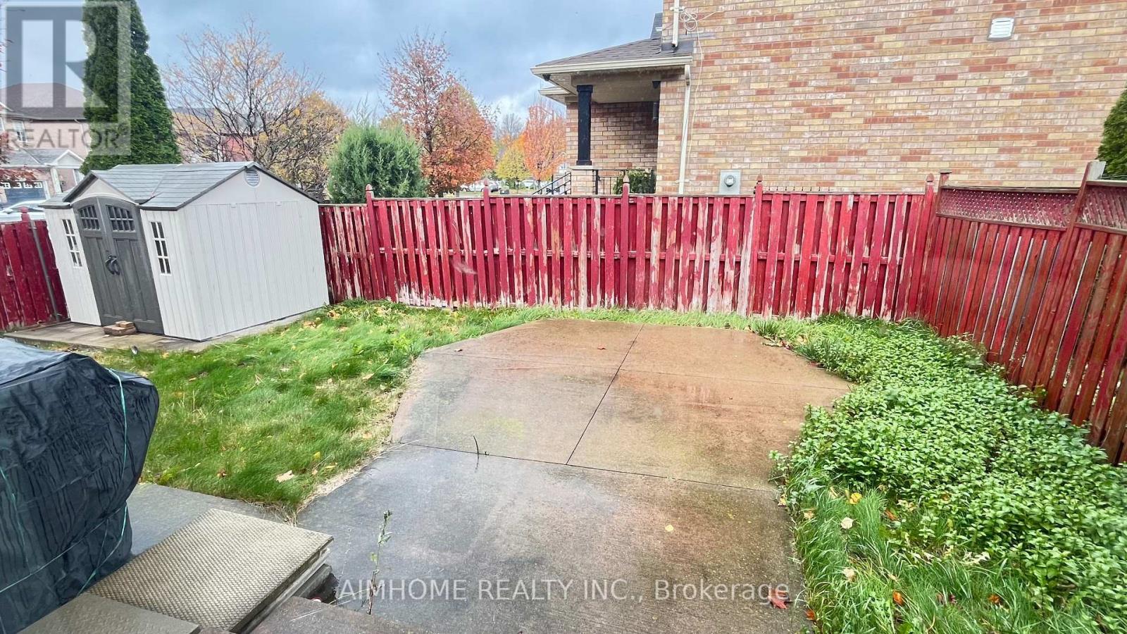 Main And Upper - 881 Knotty Pine Grove, Mississauga, Ontario  L5W 1K2 - Photo 13 - W12506112