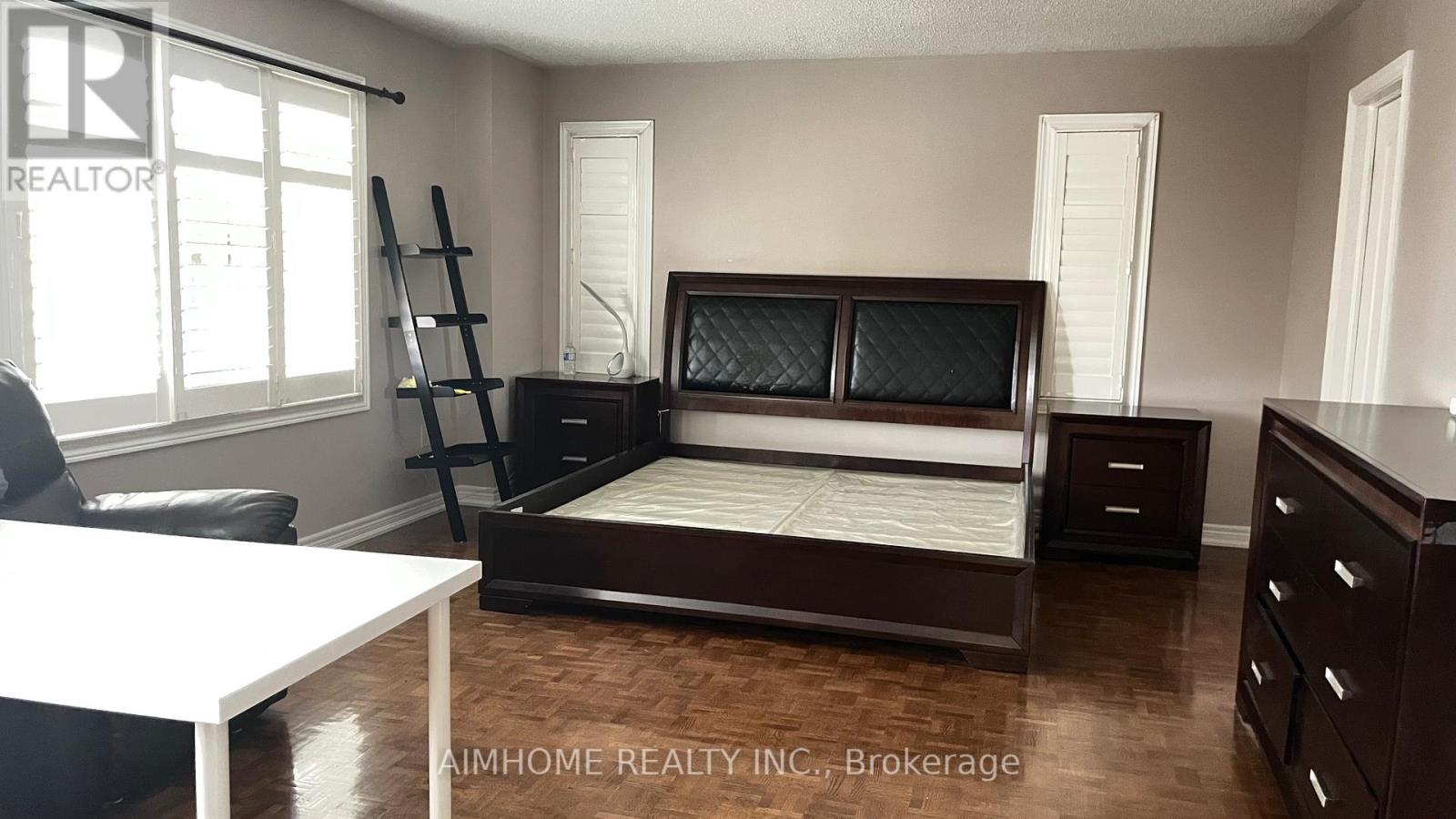 Main And Upper - 881 Knotty Pine Grove, Mississauga, Ontario  L5W 1K2 - Photo 6 - W12506112