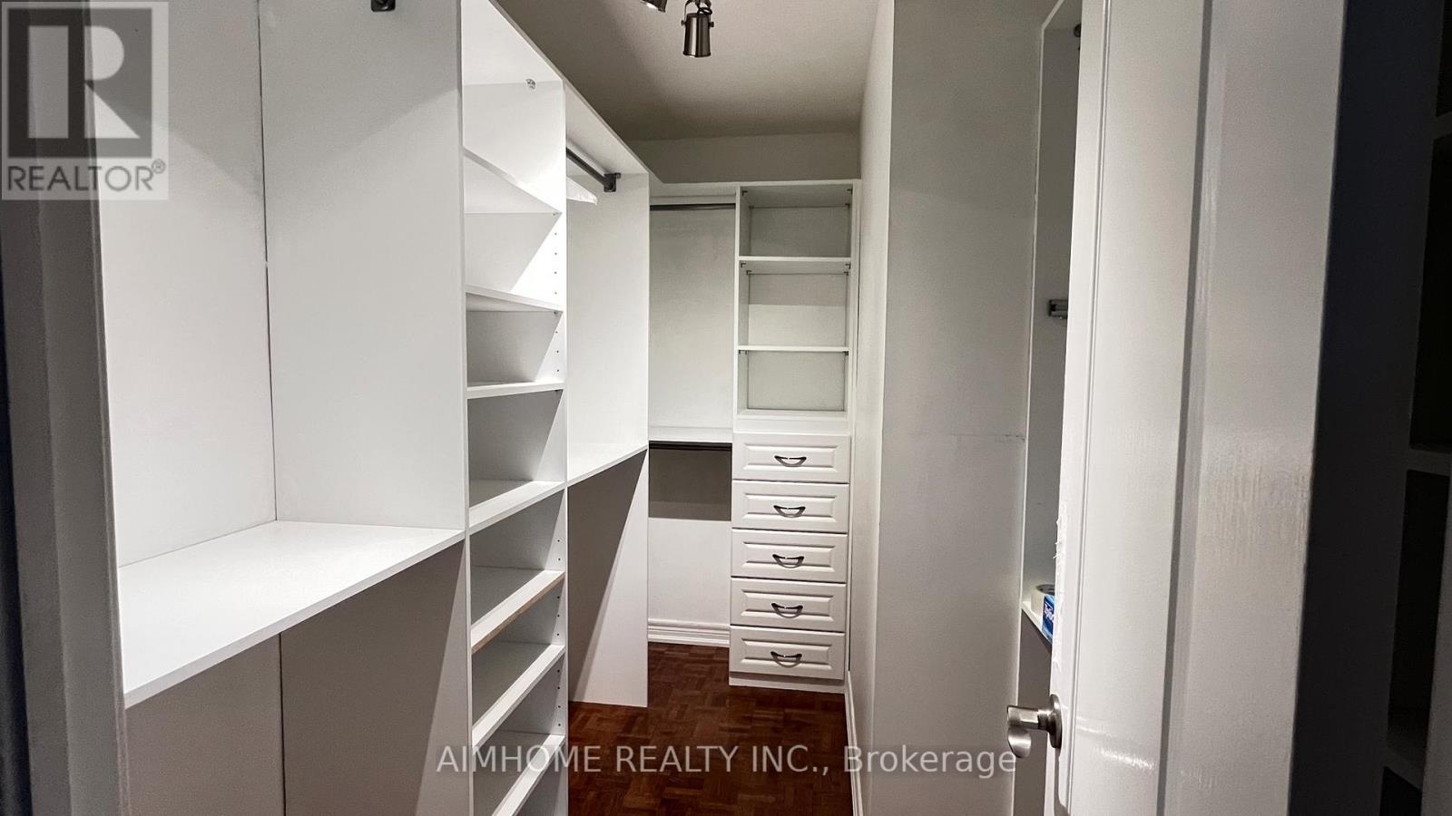 Main And Upper - 881 Knotty Pine Grove, Mississauga, Ontario  L5W 1K2 - Photo 7 - W12506112