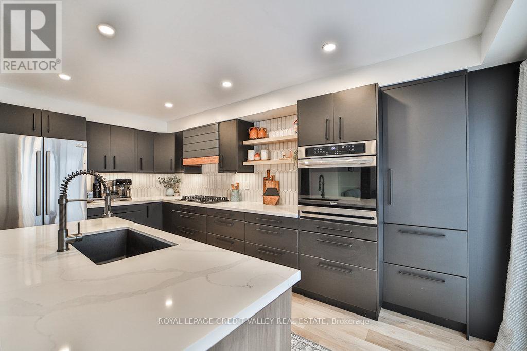 9 Sheardown Trail, Caledon, Ontario  L7E 1Y5 - Photo 6 - W12506114