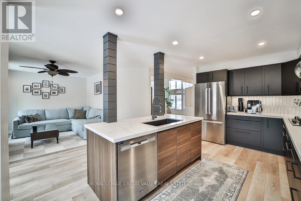 9 Sheardown Trail, Caledon, Ontario  L7E 1Y5 - Photo 7 - W12506114