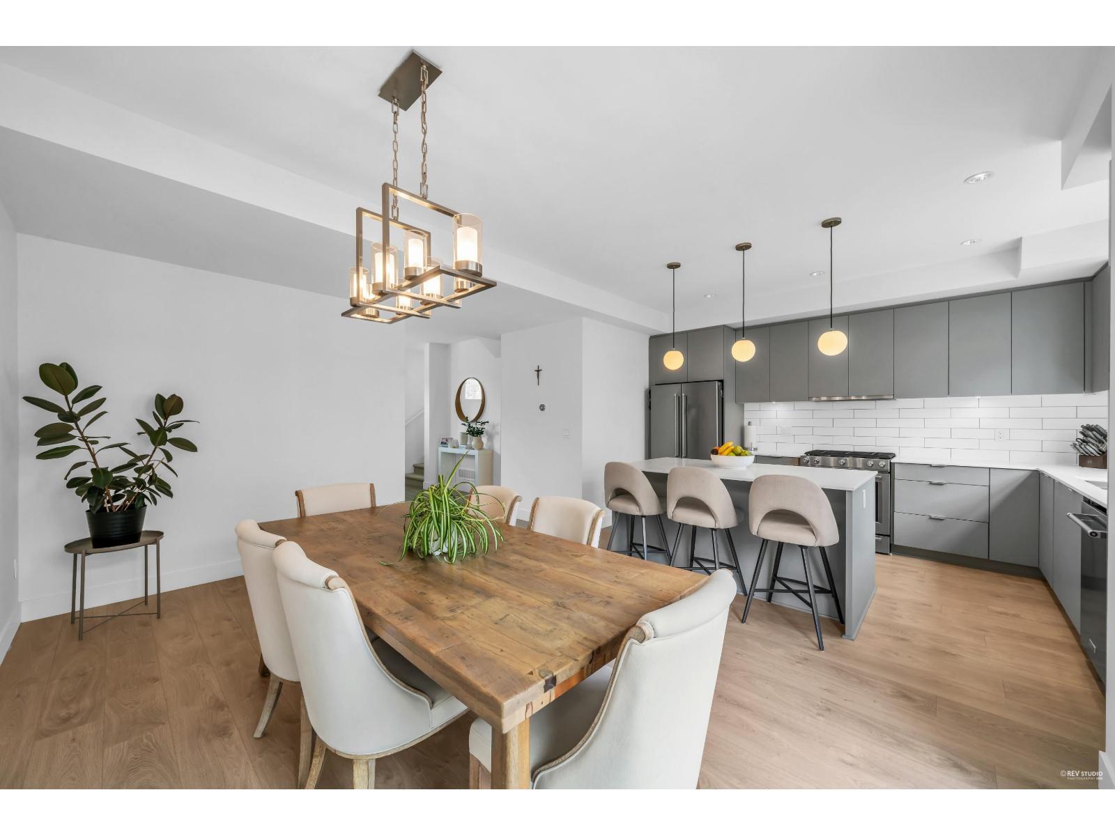 16 16561 17A AVENUE, Surrey, British Columbia