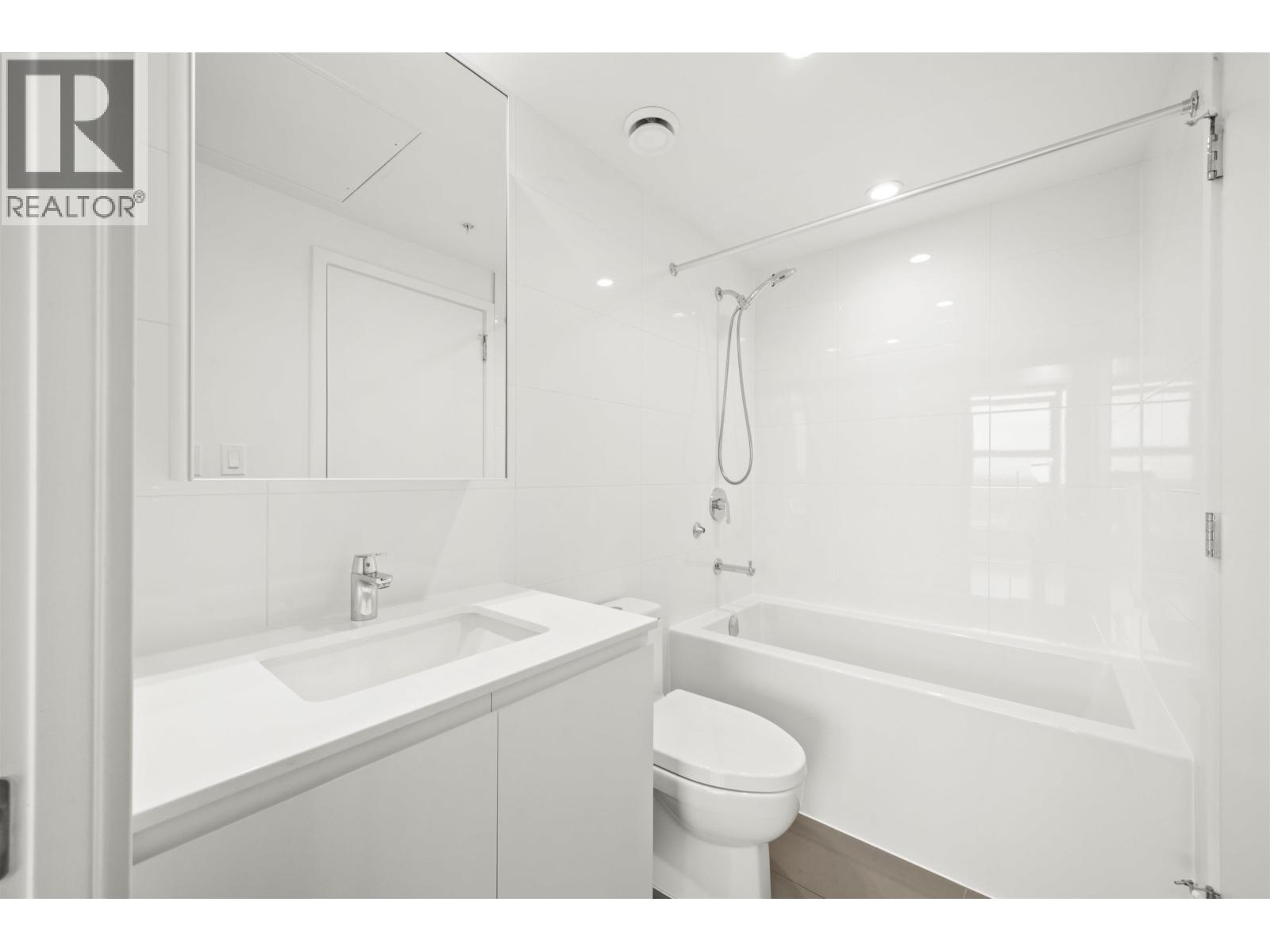 3208 3809 Evergreen Place, Burnaby, British Columbia  V3J 0M1 - Photo 17 - R3064015