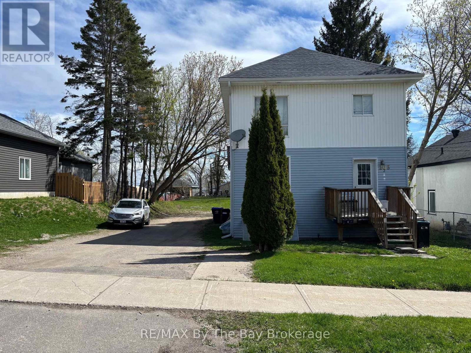 203 George Street, Midland, Ontario L4R 2W3 - Photo 2 - S12327588