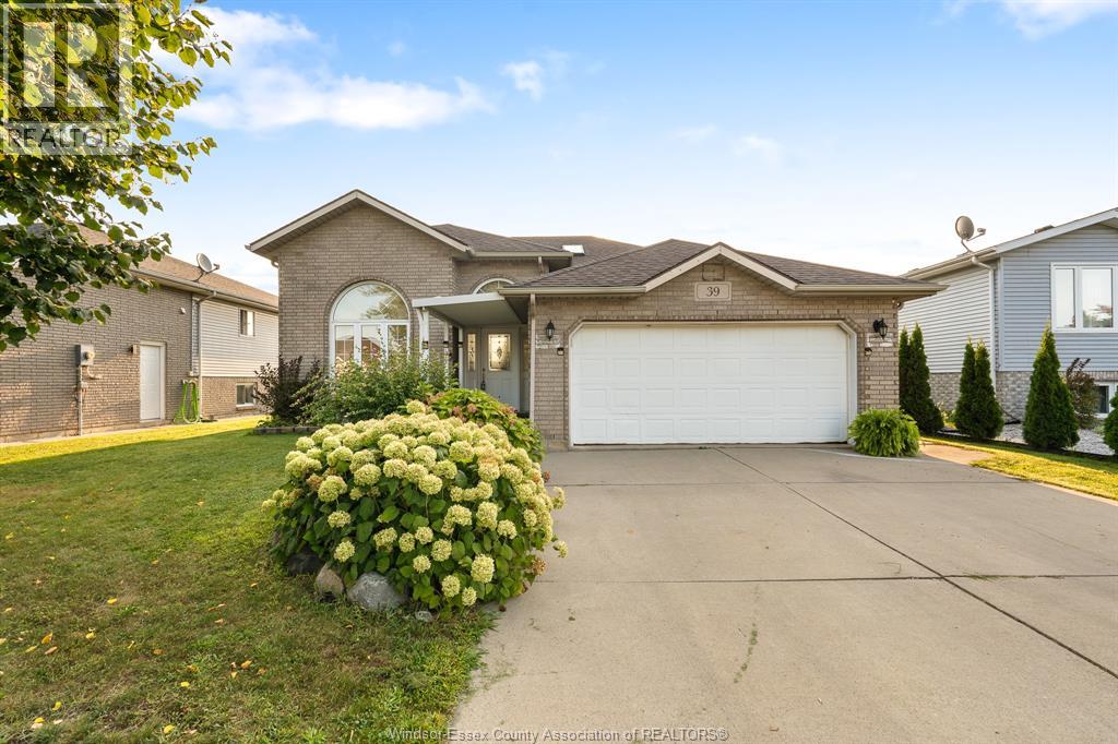 39 Sturgeon Meadows, leamington, Ontario