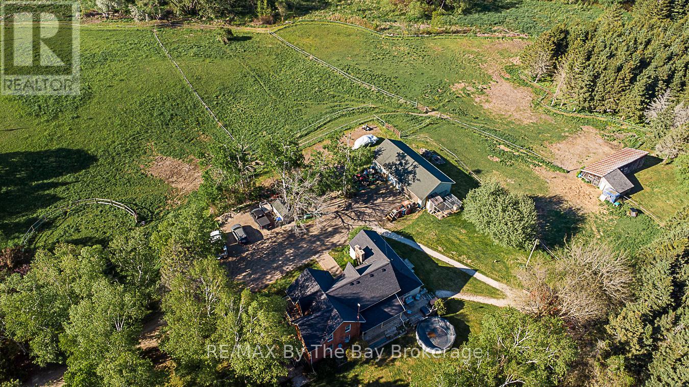 2553 County 42 Road, Clearview, Ontario L0M 1S0 - Photo 28 - S12506144