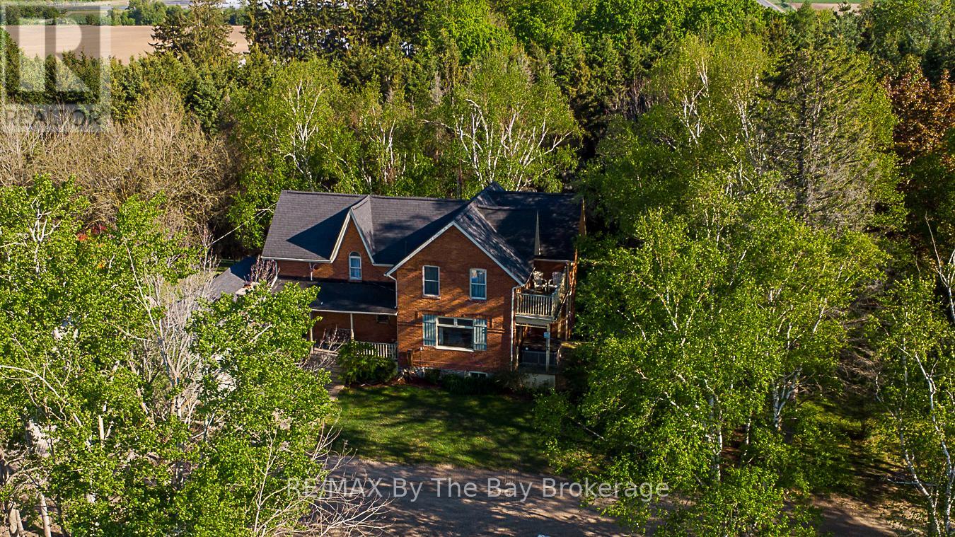 2553 County 42 Road, Clearview, Ontario L0M 1S0 - Photo 41 - S12506144