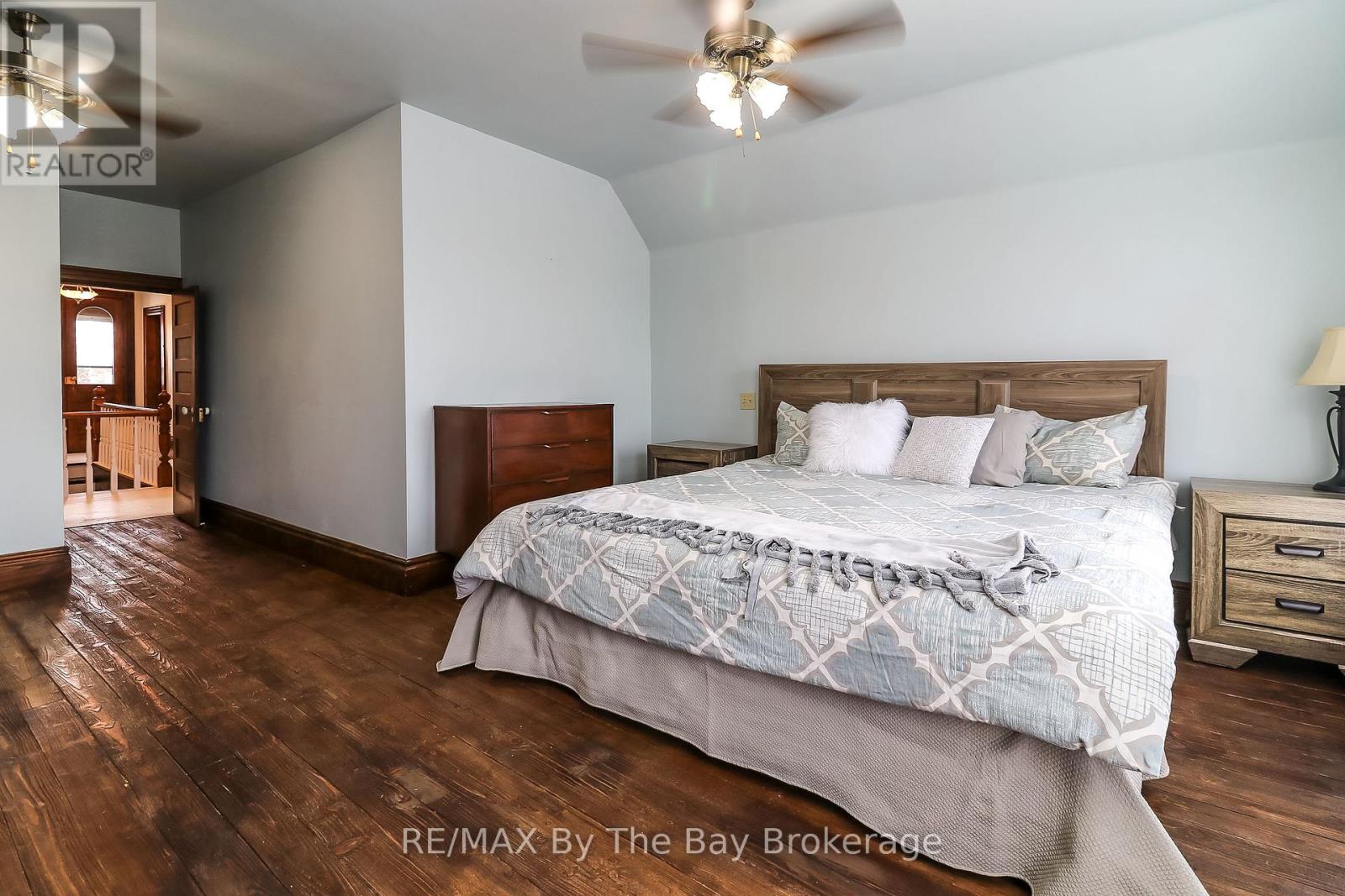 2553 County 42 Road, Clearview, Ontario L0M 1S0 - Photo 6 - S12506144