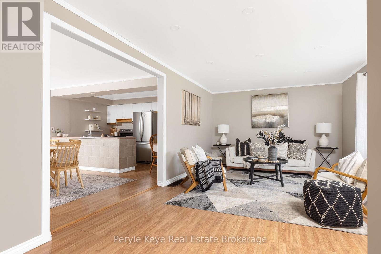 322 Muskoka 10 Road, Huntsville, Ontario P0B 1L0 - Photo 10 - X12506202