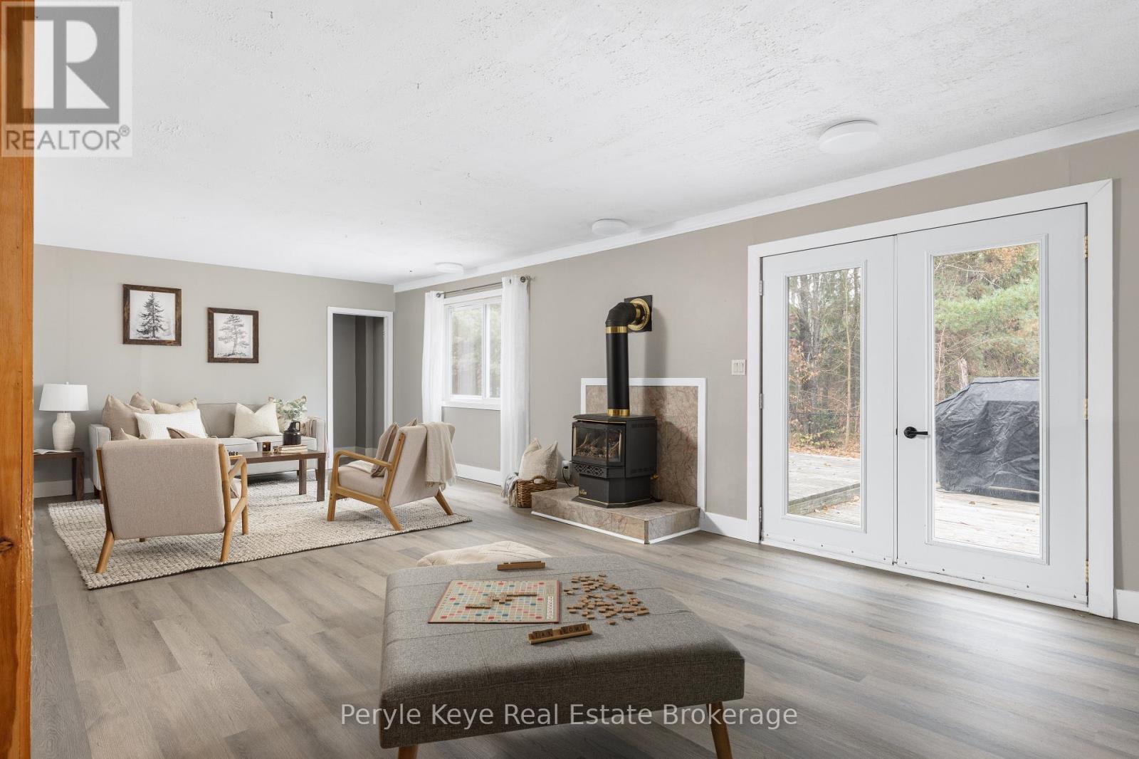 322 Muskoka 10 Road, Huntsville, Ontario P0B 1L0 - Photo 3 - X12506202