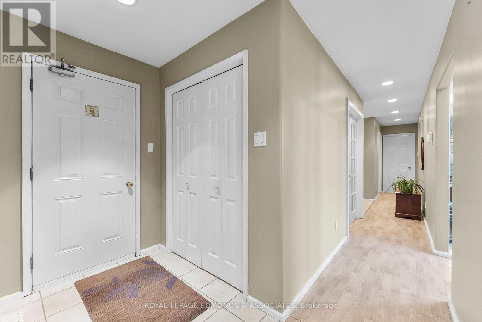 1349 Victoria Street, Petawawa, Ontario  K8H 2E9 - Photo 20 - X12398302