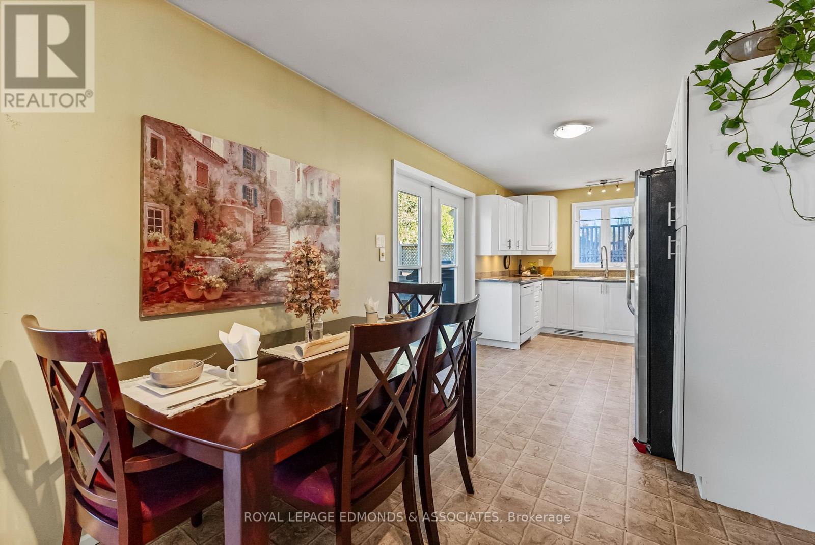 1349 Victoria Street, Petawawa, Ontario  K8H 2E9 - Photo 14 - X12398302