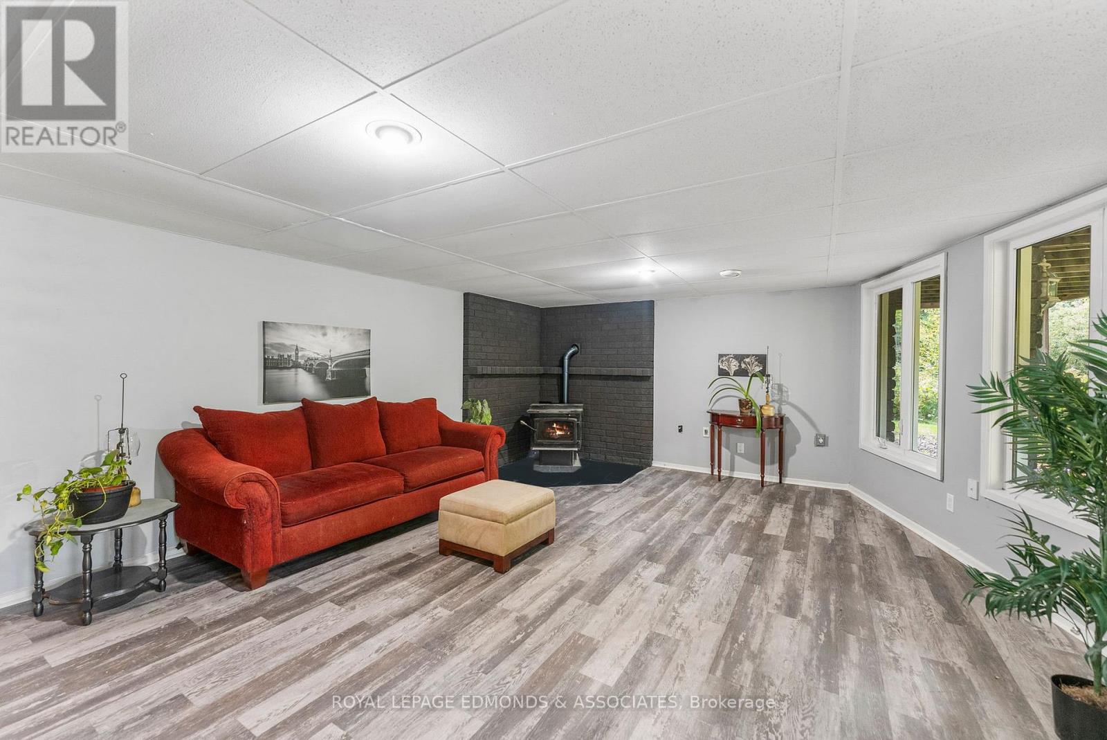 1349 Victoria Street, Petawawa, Ontario  K8H 2E9 - Photo 26 - X12398302