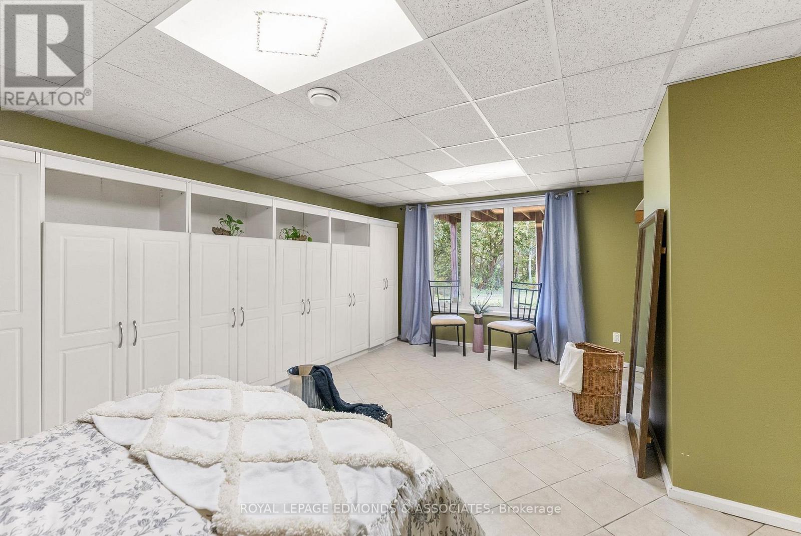 1349 Victoria Street, Petawawa, Ontario  K8H 2E9 - Photo 31 - X12398302