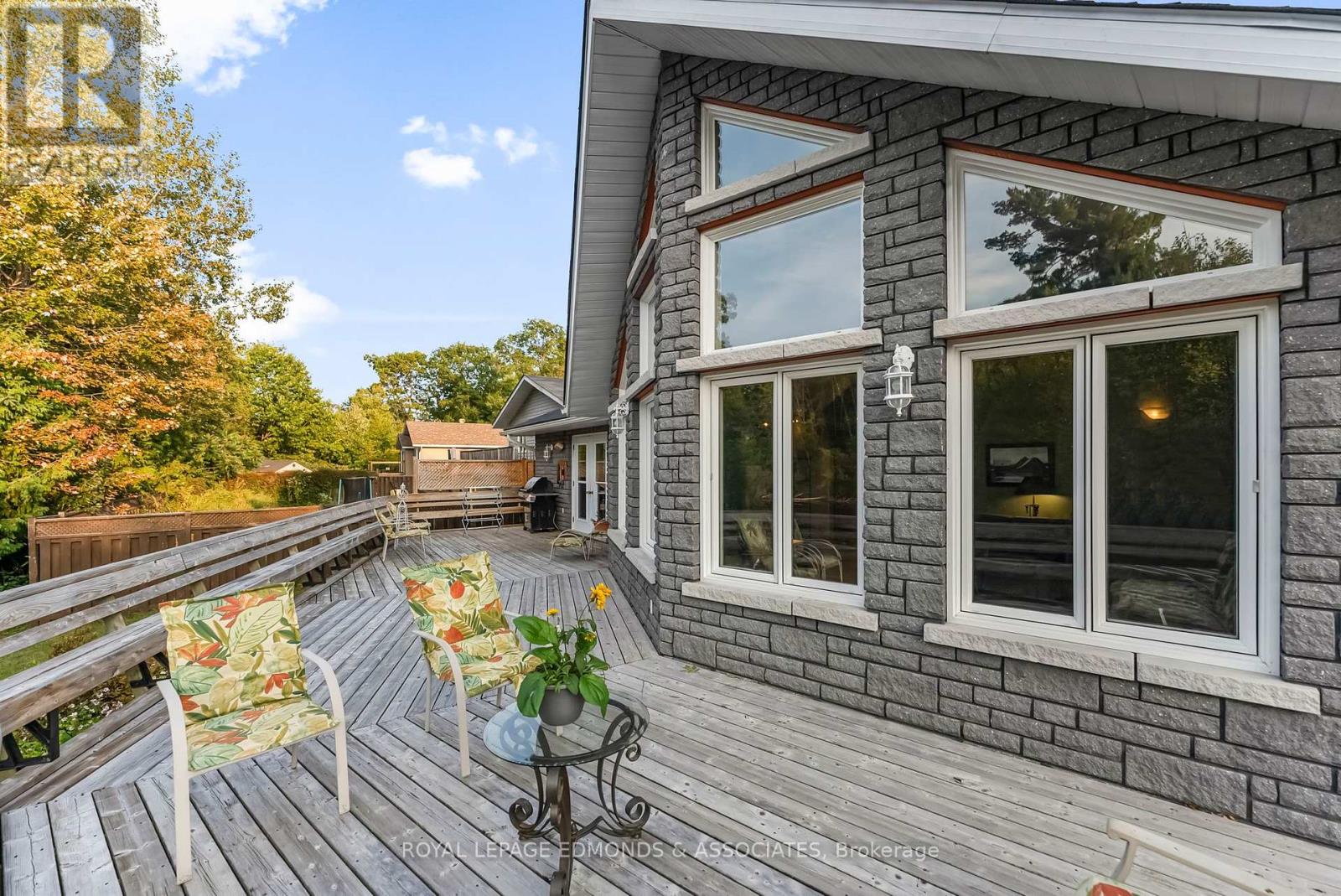 1349 Victoria Street, Petawawa, Ontario  K8H 2E9 - Photo 34 - X12398302