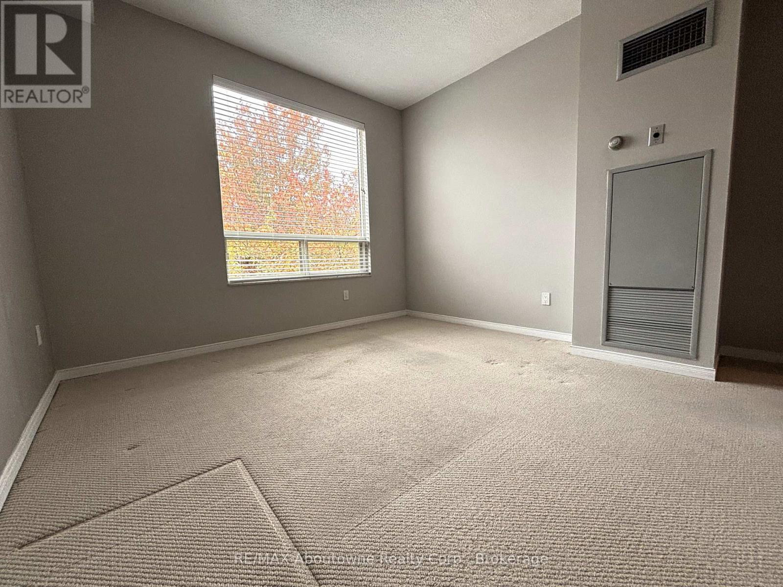 406 - 2511 Lakeshore Road W, Oakville, Ontario  L6L 6L9 - Photo 18 - W12506234