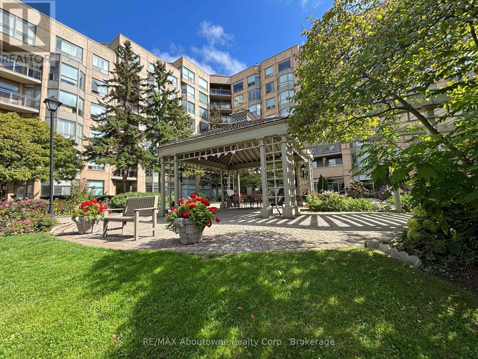 406 - 2511 Lakeshore Road W, Oakville, Ontario  L6L 6L9 - Photo 25 - W12506234