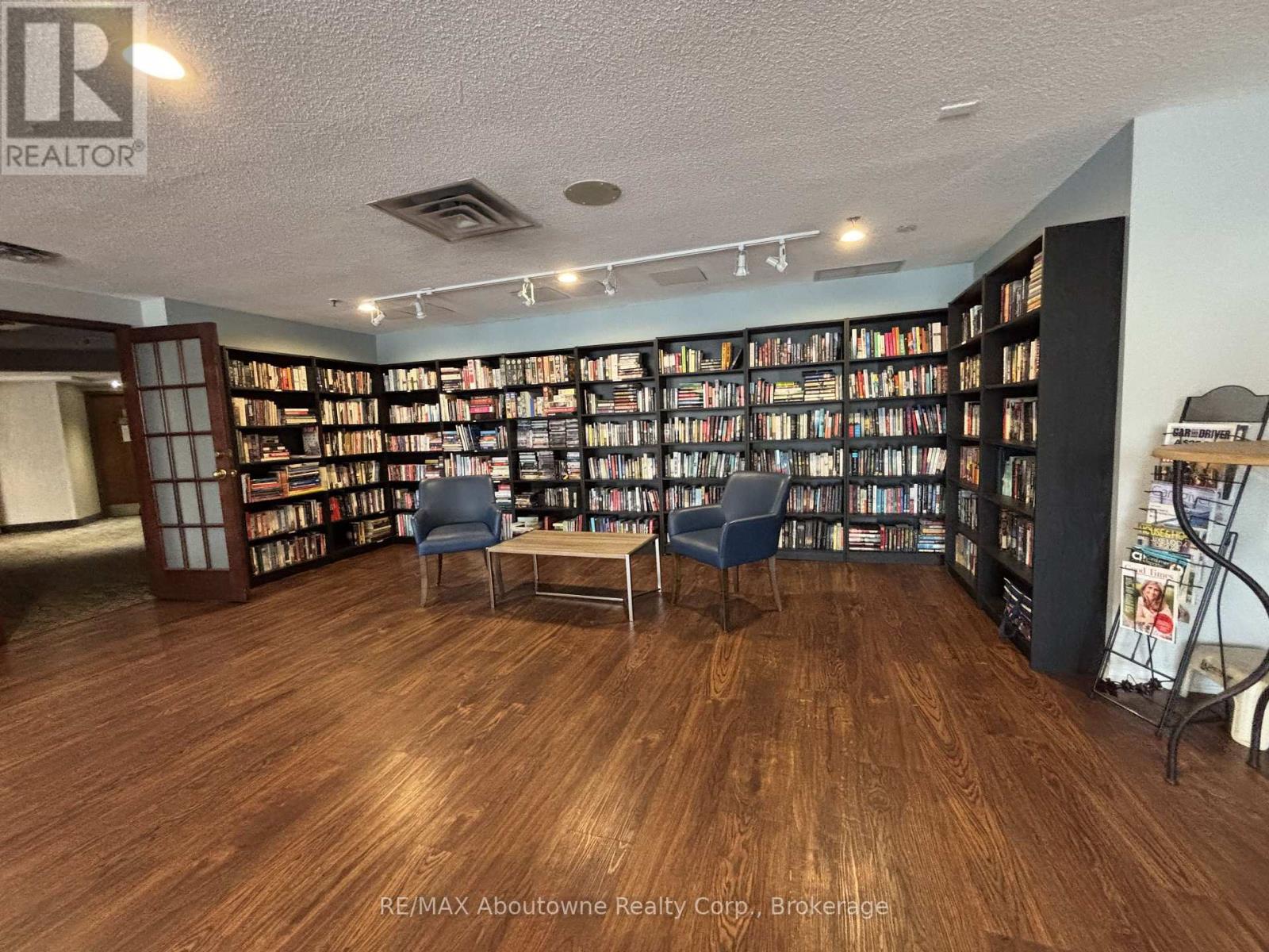 406 - 2511 Lakeshore Road W, Oakville, Ontario  L6L 6L9 - Photo 31 - W12506234