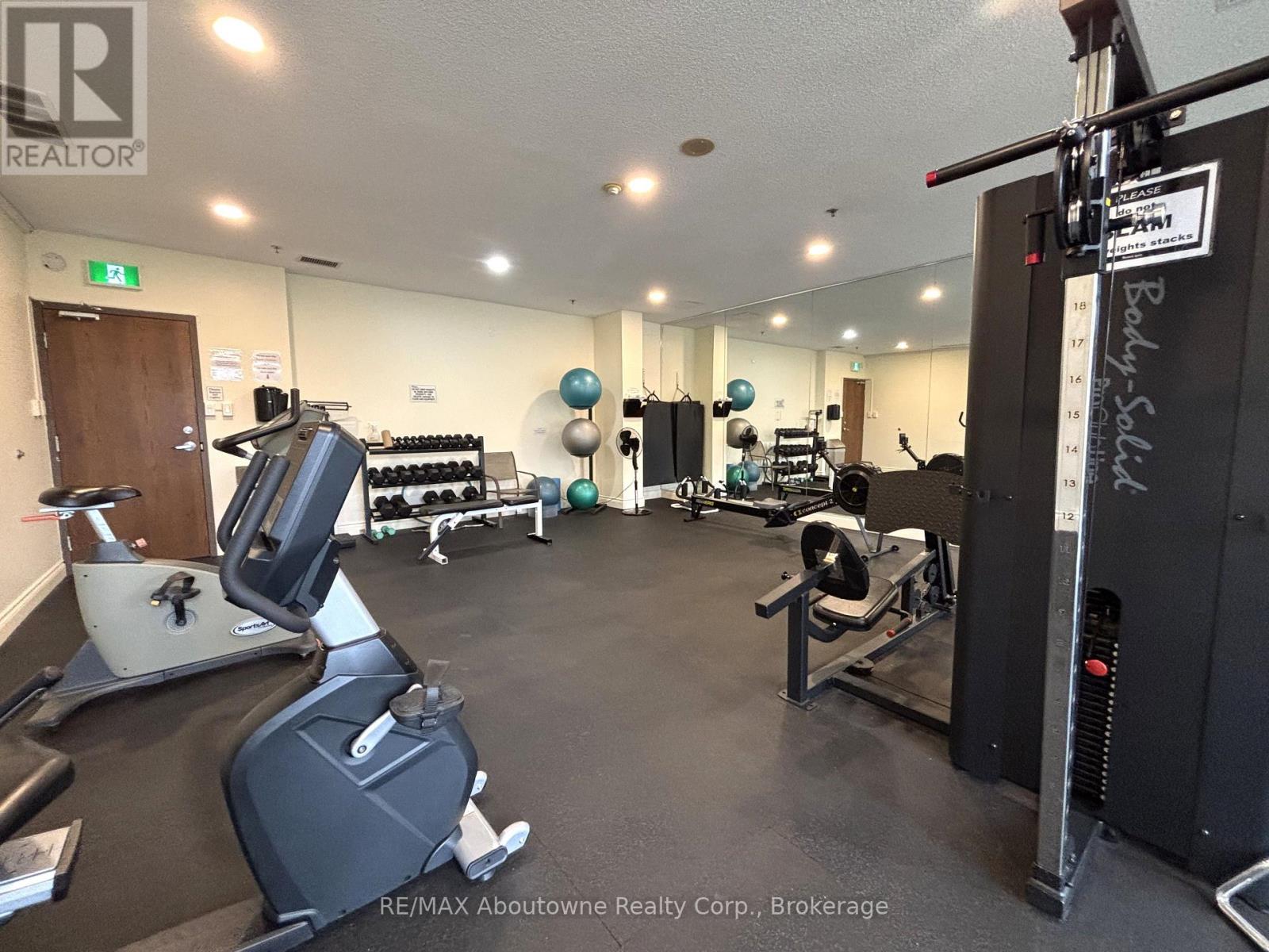 406 - 2511 Lakeshore Road W, Oakville, Ontario  L6L 6L9 - Photo 37 - W12506234