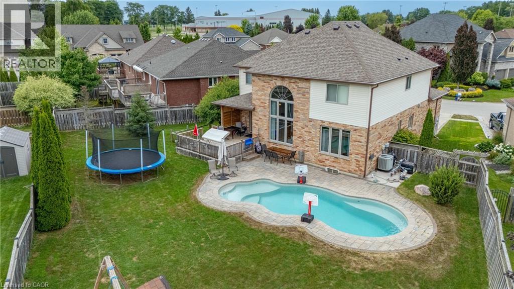 10 Westview Court, Woodstock, Ontario  N4T 0B8 - Photo 3 - 40785451