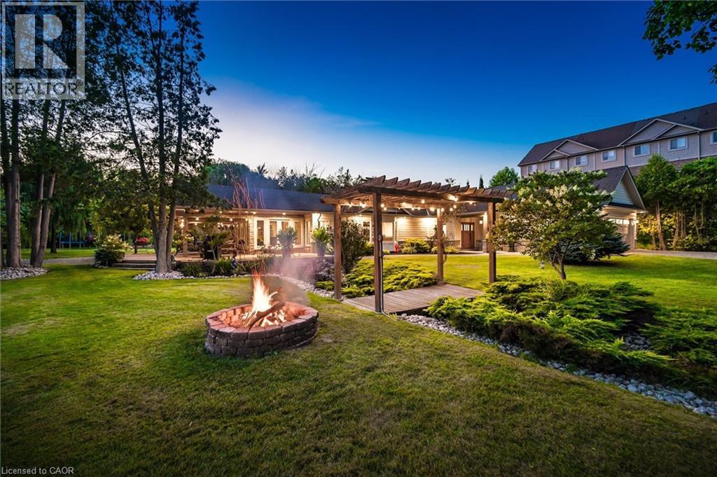 882-888 Fairway Road N, Kitchener, Ontario  N2A 0C2 - Photo 2 - 40785211