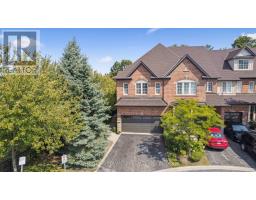 33 - 300 RAVINEVIEW WAY, Oakville, Ontario