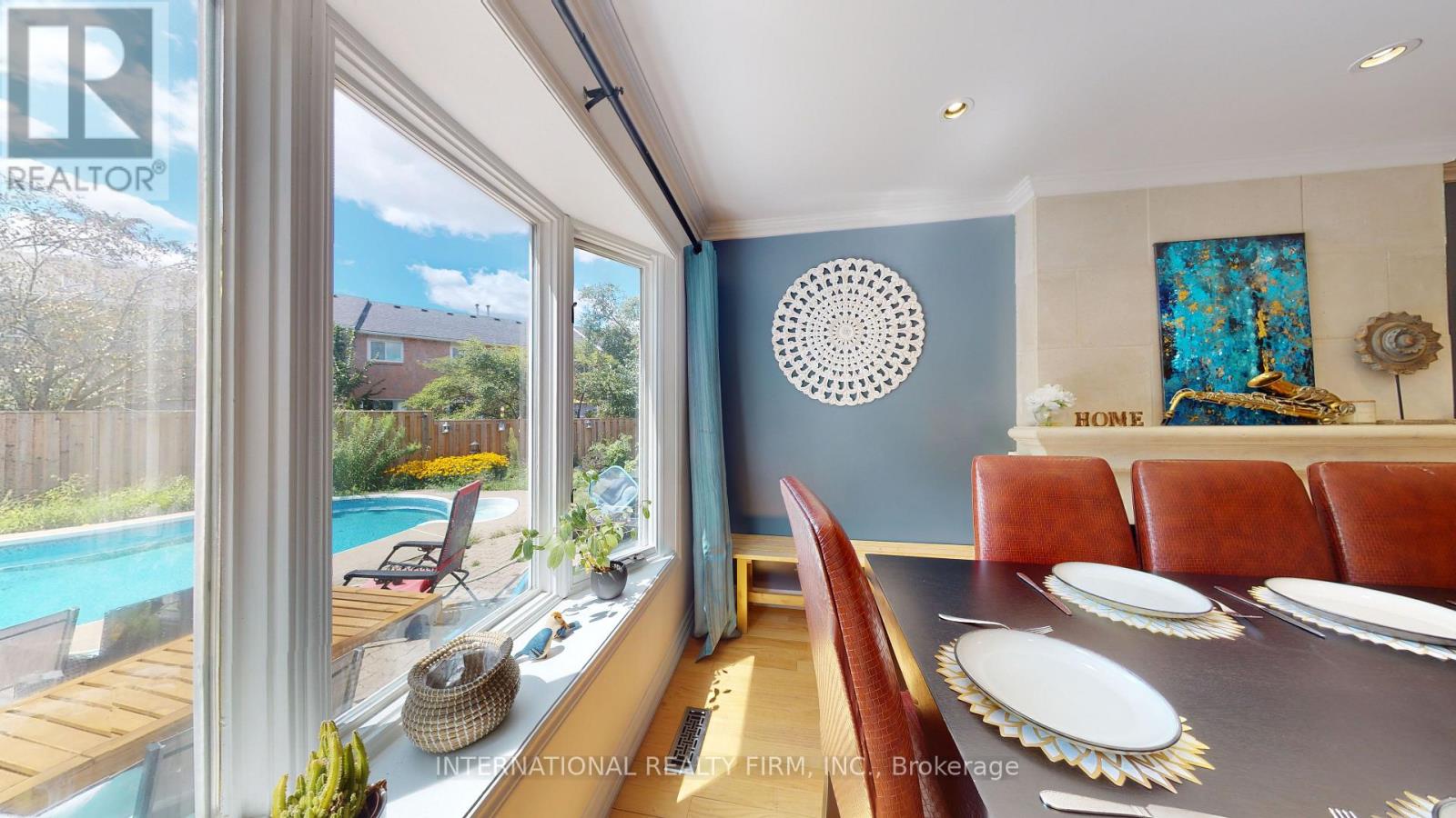 19 Lillooet Crescent S, Richmond Hill, Ontario L4C 5A6 - Photo 6 - N12475882