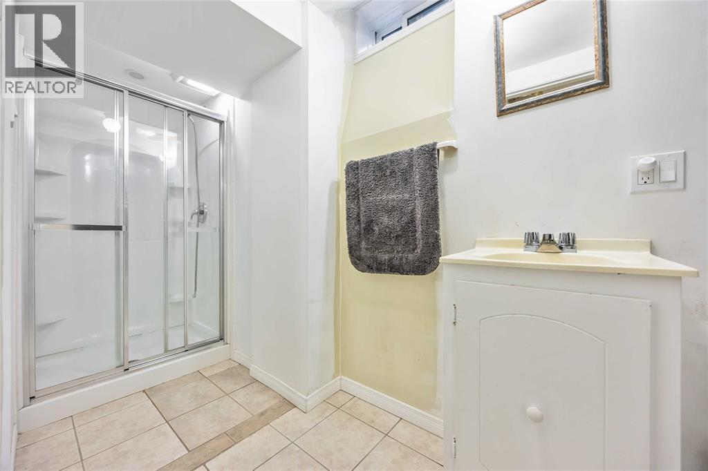 124 Fairview Place, Sarnia, Ontario N7S 4E1 - Photo 28 - 25022468