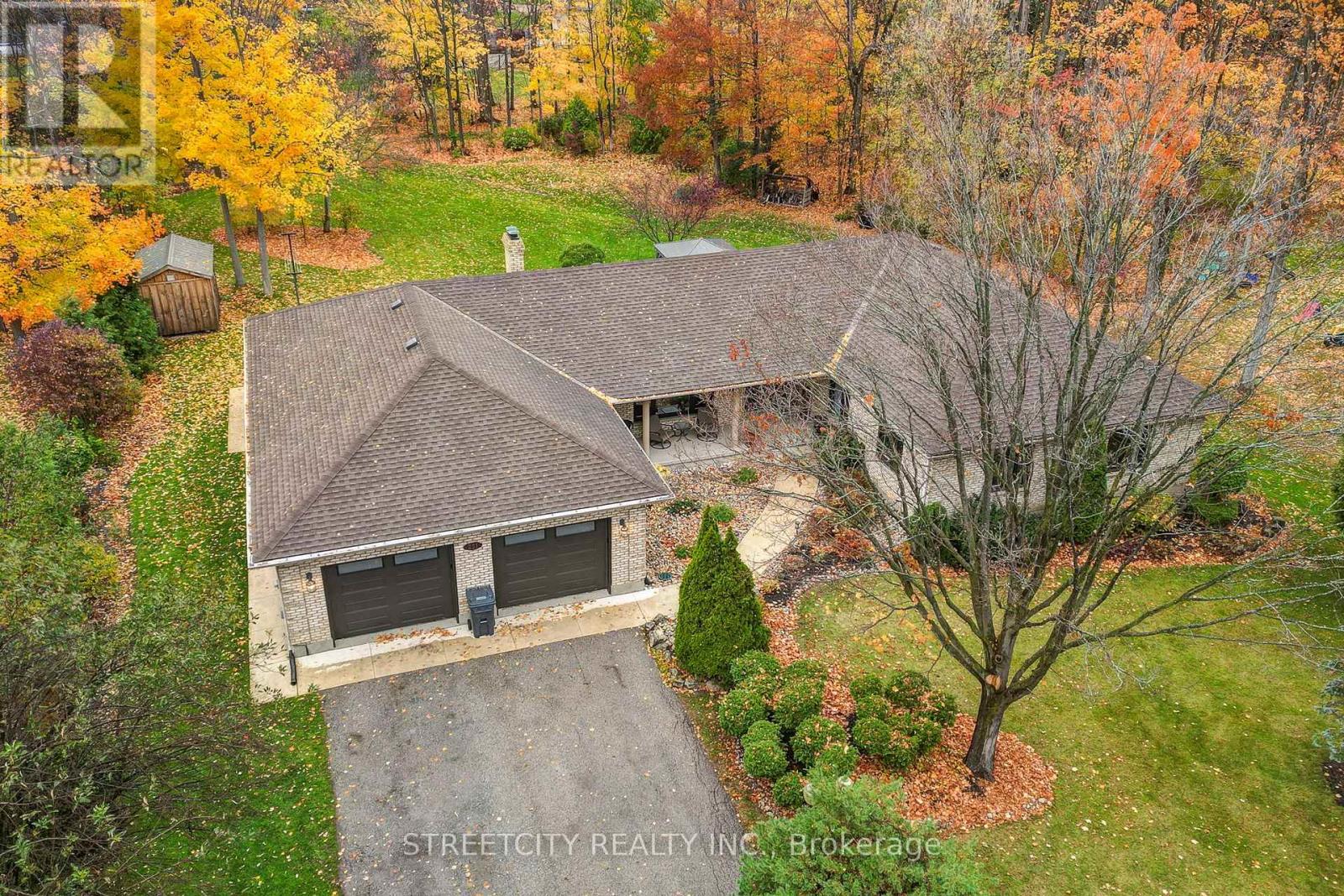 231 Centennial Avenue, St. Thomas, Ontario  N5P 4K6 - Photo 1 - X12506228