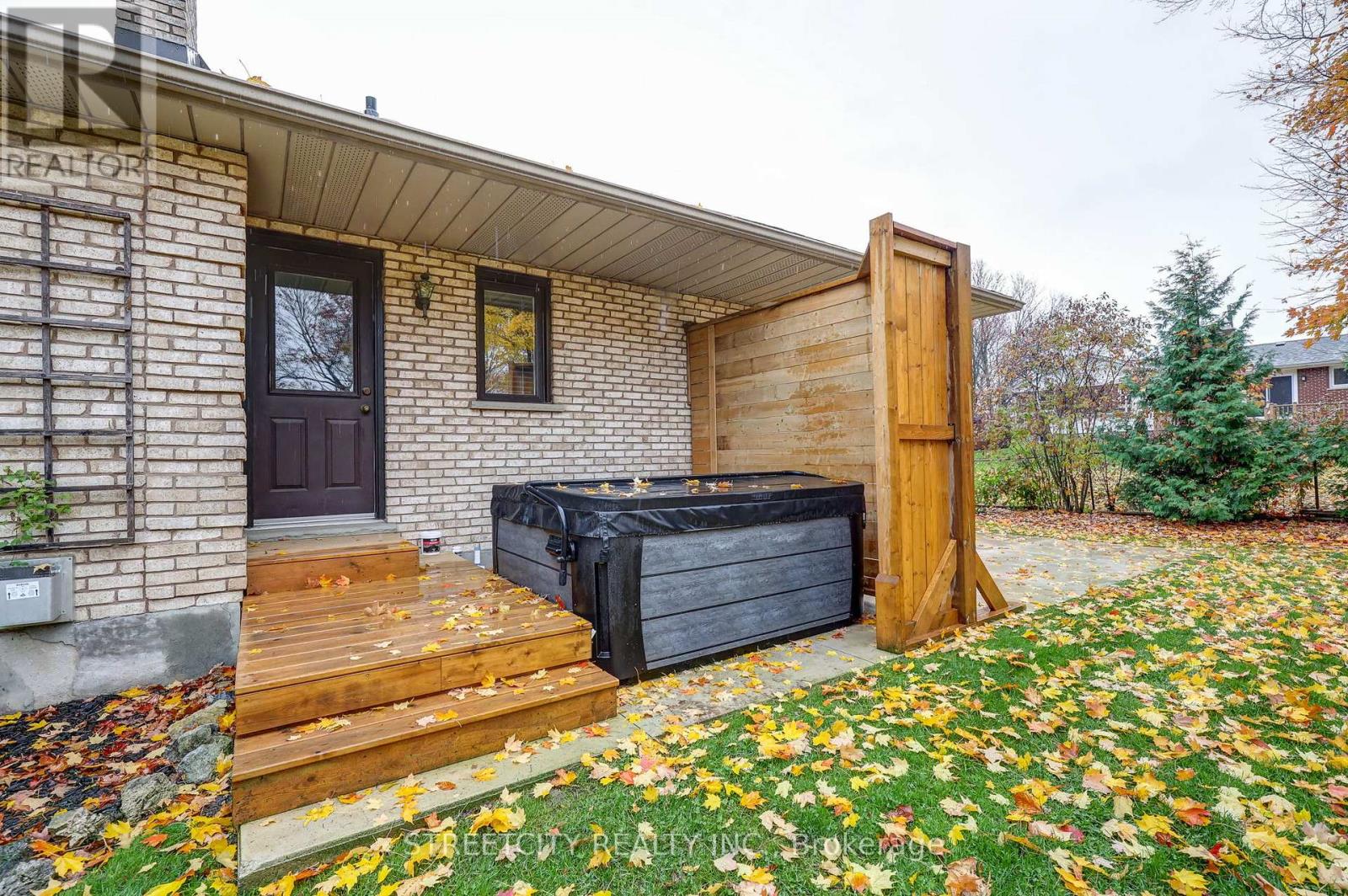 231 Centennial Avenue, St. Thomas, Ontario  N5P 4K6 - Photo 37 - X12506228