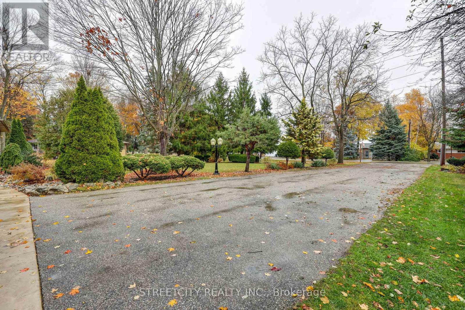 231 Centennial Avenue, St. Thomas, Ontario  N5P 4K6 - Photo 49 - X12506228