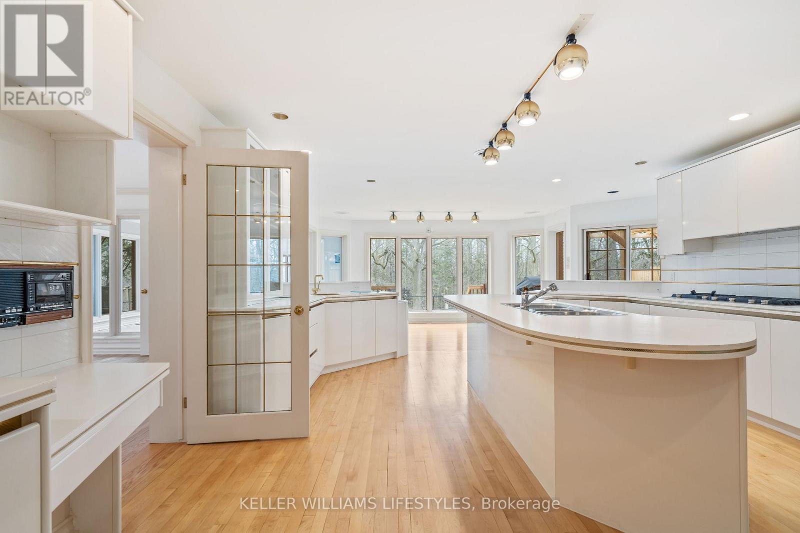 1330 Sprucedale Avenue, London North, Ontario N5X 2N8 - Photo 15 - X12506232