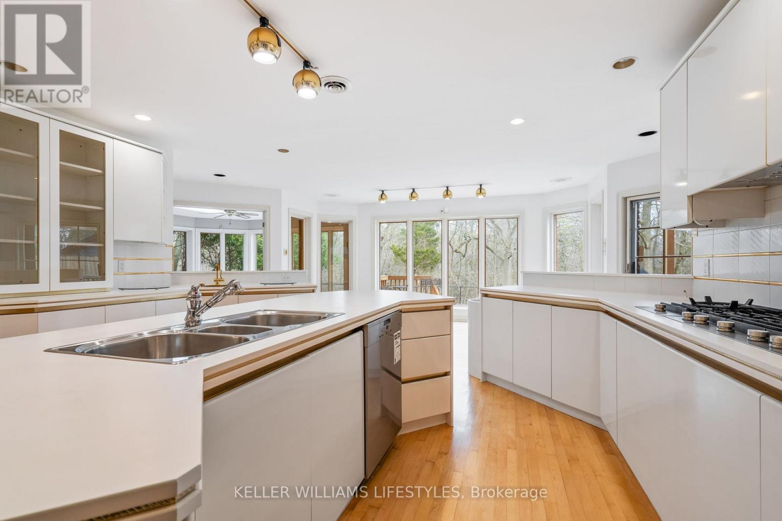 1330 Sprucedale Avenue, London North, Ontario N5X 2N8 - Photo 16 - X12506232